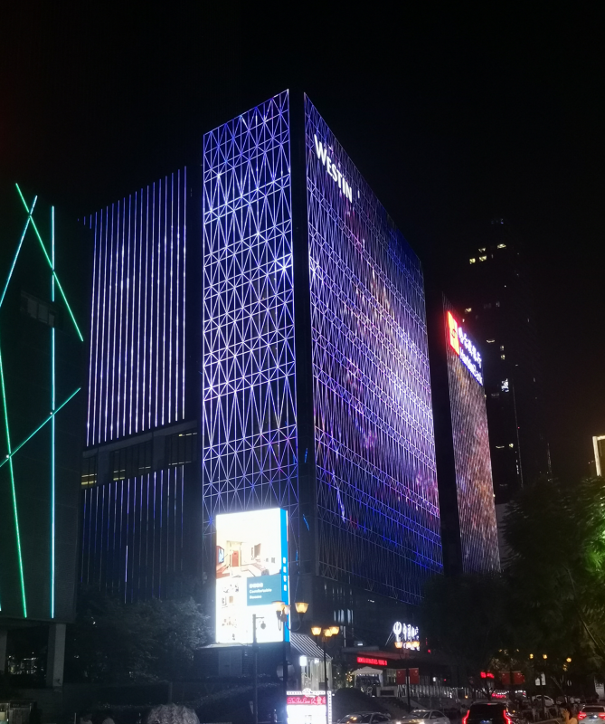 解放碑核心区及周边区域裙楼夜景灯饰亮化工程
